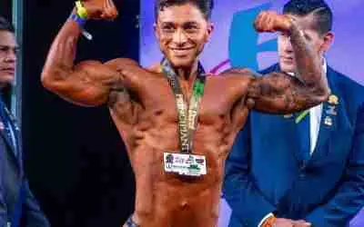 DESTACA FISICOCULTURISTA CELAYENSE EN EL MR. MÉXICO