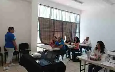 SE CAPACITAN ENTRENADORES DEPORTIVOS