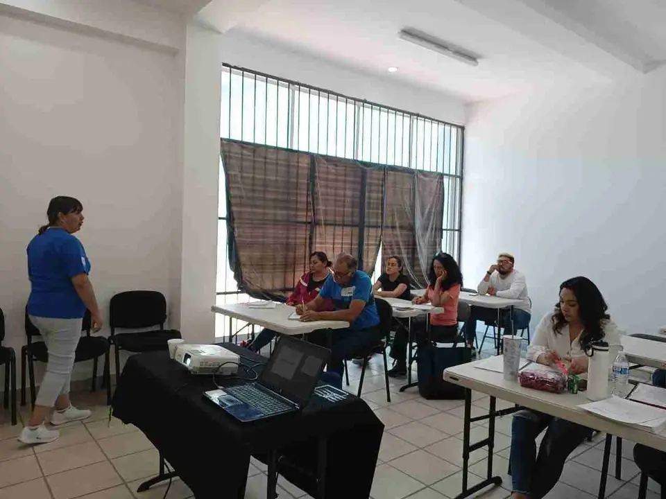 SE CAPACITAN ENTRENADORES DEPORTIVOS
