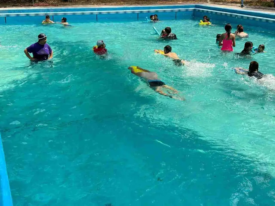 SE ACTIVAN FÍSICAMENTE LAS PERSONAS CON DISCAPACIDAD