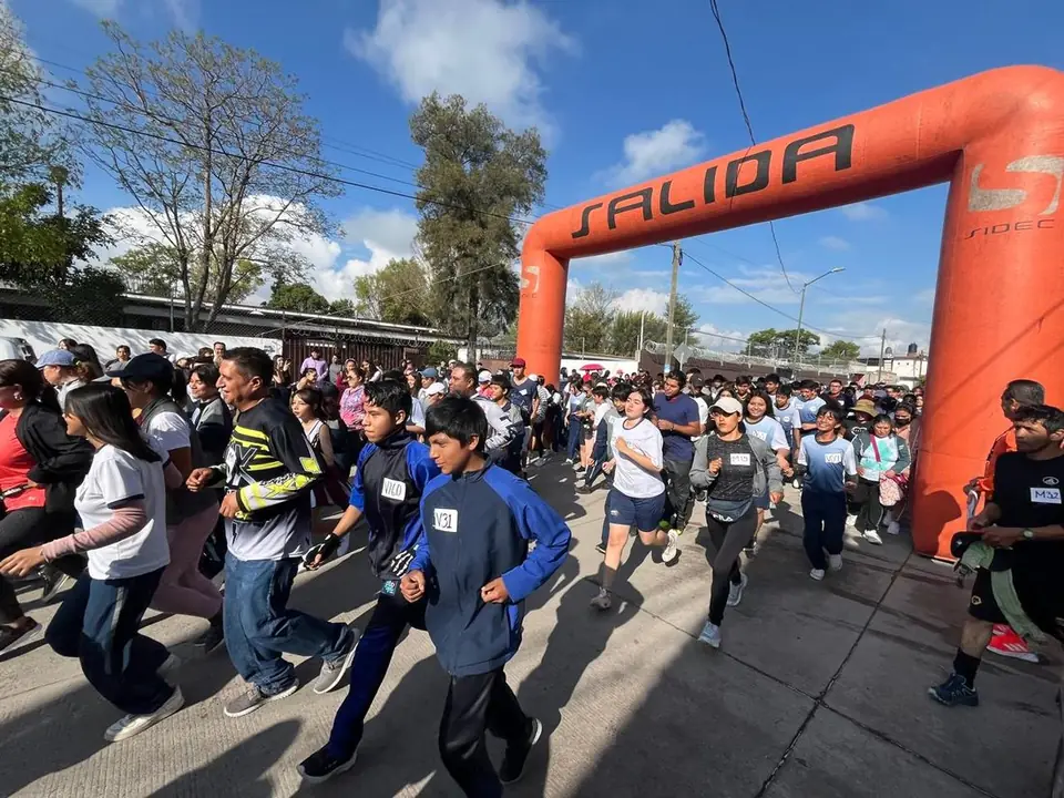 REALIZAN CARRERA EN LA SECUNDARIA TÉCNICA 47