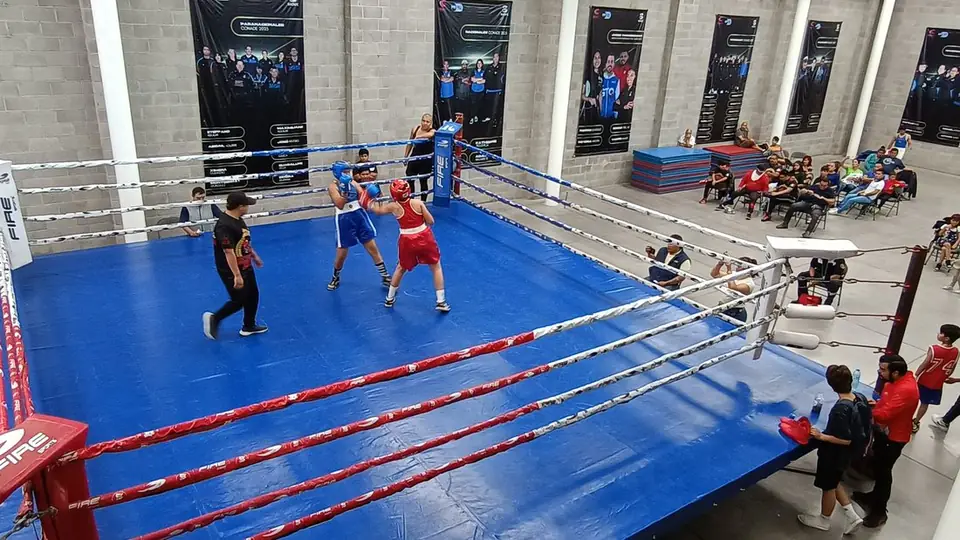 REALIZAN FOGUEO DE BOXEO EN GALAXIAS DEL PARQUE