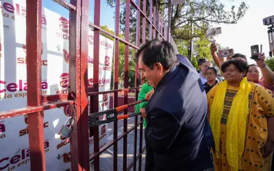 RETIRAN CANDADOS Y CADENAS DEL ACCESO PRINCIPAL DE LA DEPORTIVA MIGUEL ALEMÁN VALDÉS