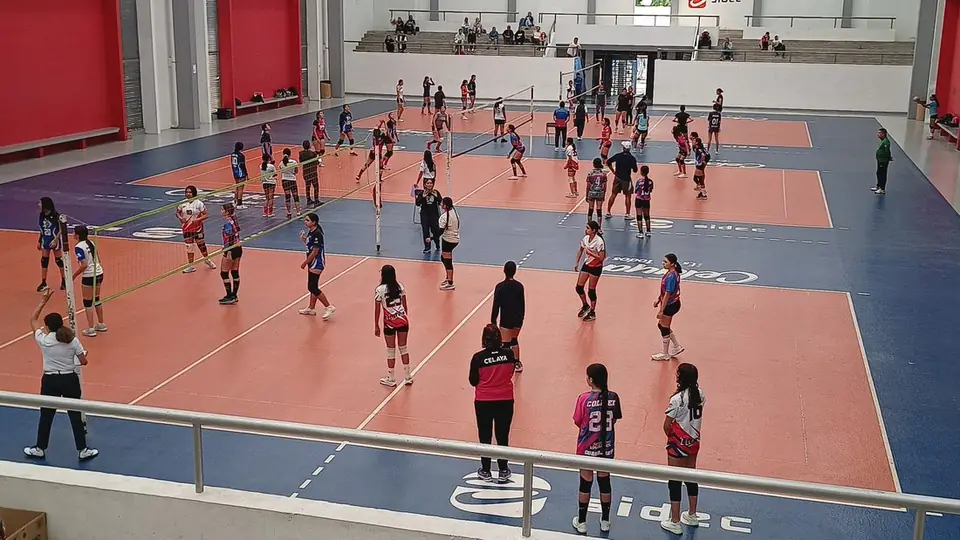 SE REALIZÓ EL TRY OUT MUNICIPAL DE VOLEIBOL RUMBO A NACIONALES CONADE 2025