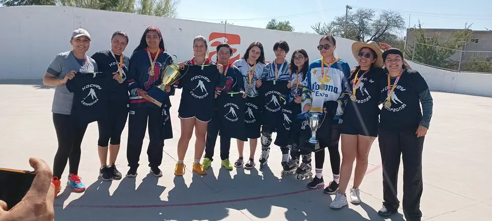 PREMIARON A EQUIPOS FEMENILES DE HOCKEY IN LINE