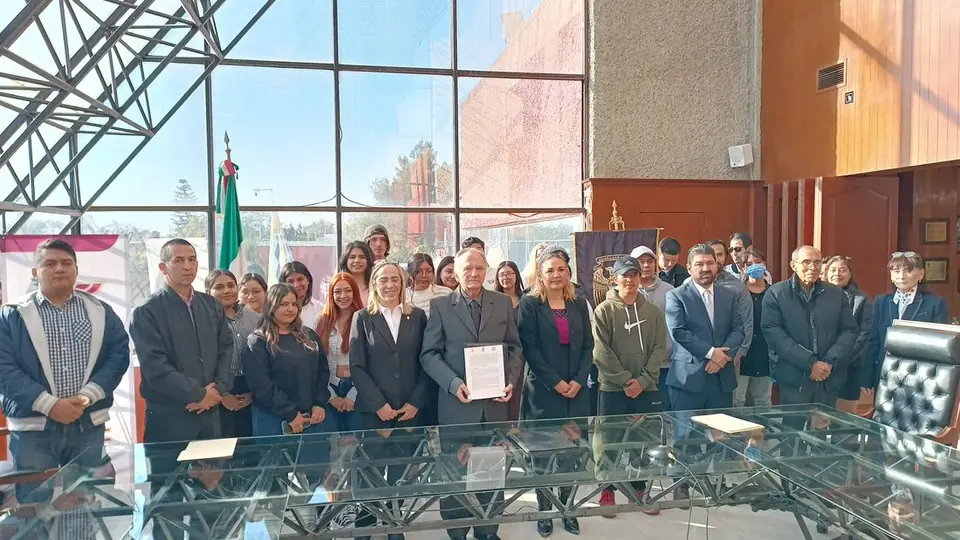 FIRMAN SIDEC Y BENAVENTE CONVENIO DE COLABORACIÓN