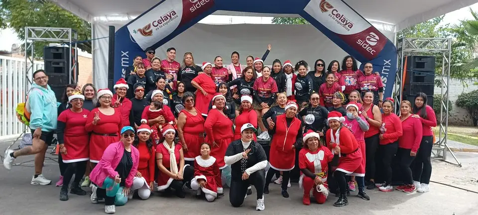 REALIZAN MEGA FESTIVAL ZUMBA Y COLECTA NAVIDEÑA