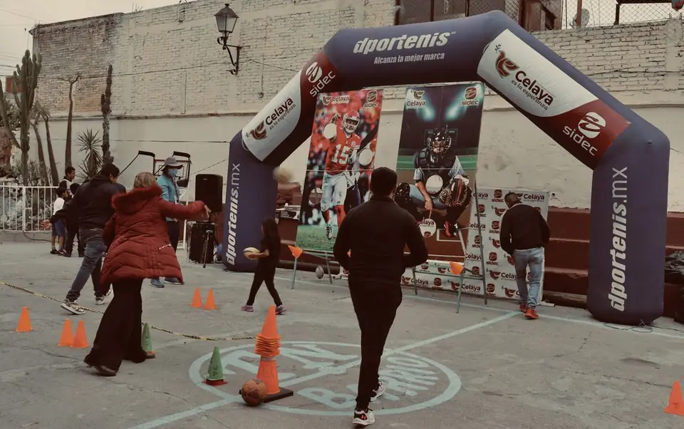 SE ACTIVAN FÍSICAMENTE EN EL BARRIO DE TIERRAS NEGRAS CON LA FERIA DEPORTIVA