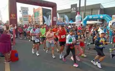 REALIZARON 2DA CARRERA SUPERHÉROES