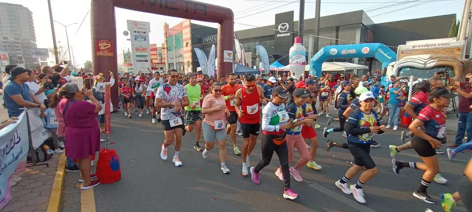 REALIZARON 2DA CARRERA SUPERHÉROES