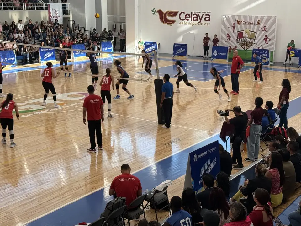 CERRÓ SELECCIÓN MEXICANA DE VOLEIBOL SU GIRA DE PREPARACIÓN EN CELAYA