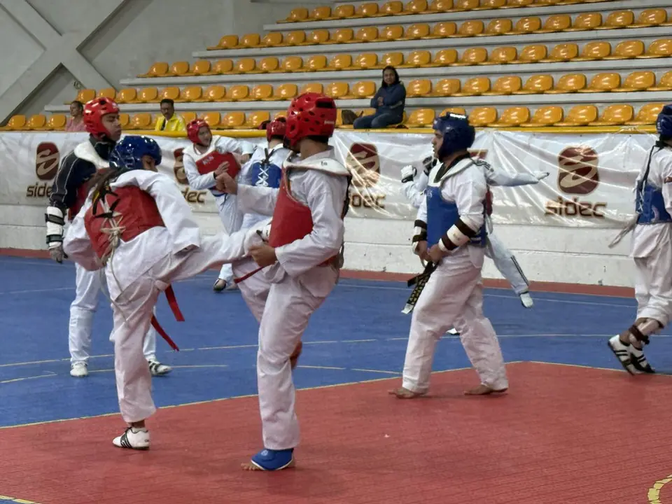 LLEVAN A CABO FOGUEO DE TAEKWONDO “LA ESPERANZA NOS LIGA”