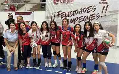 PREMIAN A LOS MEJORES DE LA LIGA CELAYENSE DE VOLEIBOL
