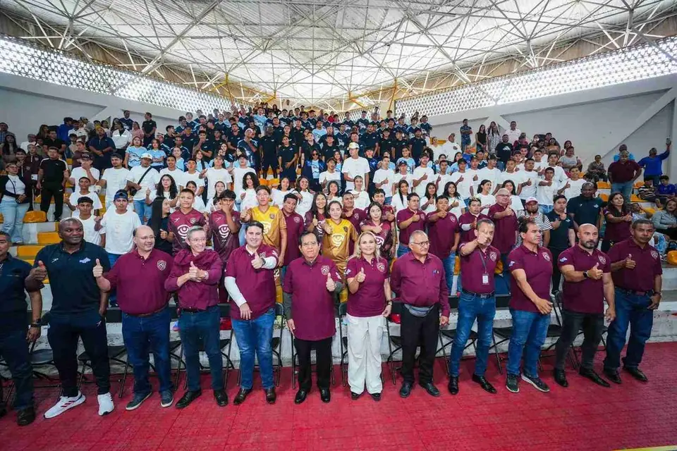 PRESENTAN CAJETERAS Y CAJETEROS DE LA LIGA TDP DE FÚTBOL