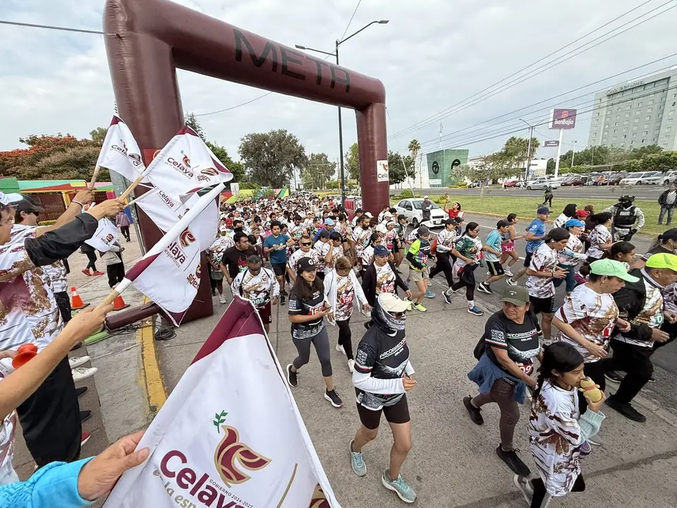 SE REALIZÓ LA 1RA CARRERA “DE LA ESPERANZA SIDEC FUNDACIÓN DE CELAYA”