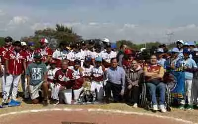 PREMIAN A LOS MEJORES DEL BÉISBOL INFANTIL Y JUVENIL “LA ESPERANZA NOS LIGA”